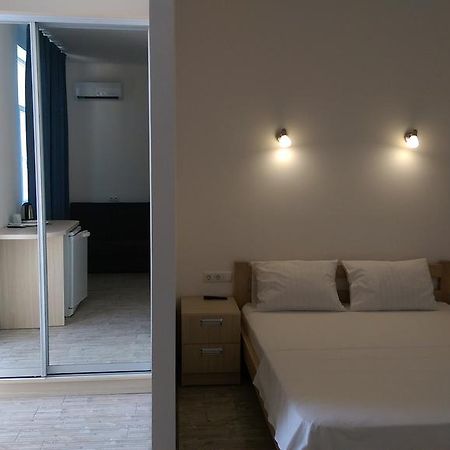 Aleksandriya Hotell Tsjornomorsk Eksteriør bilde