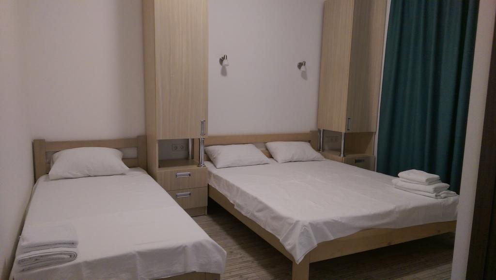 Aleksandriya Hotell Tsjornomorsk Eksteriør bilde